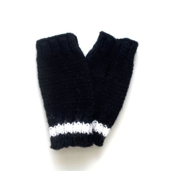 Black and White Hand Knit Fingerless Mittens - Picture 3 of 4